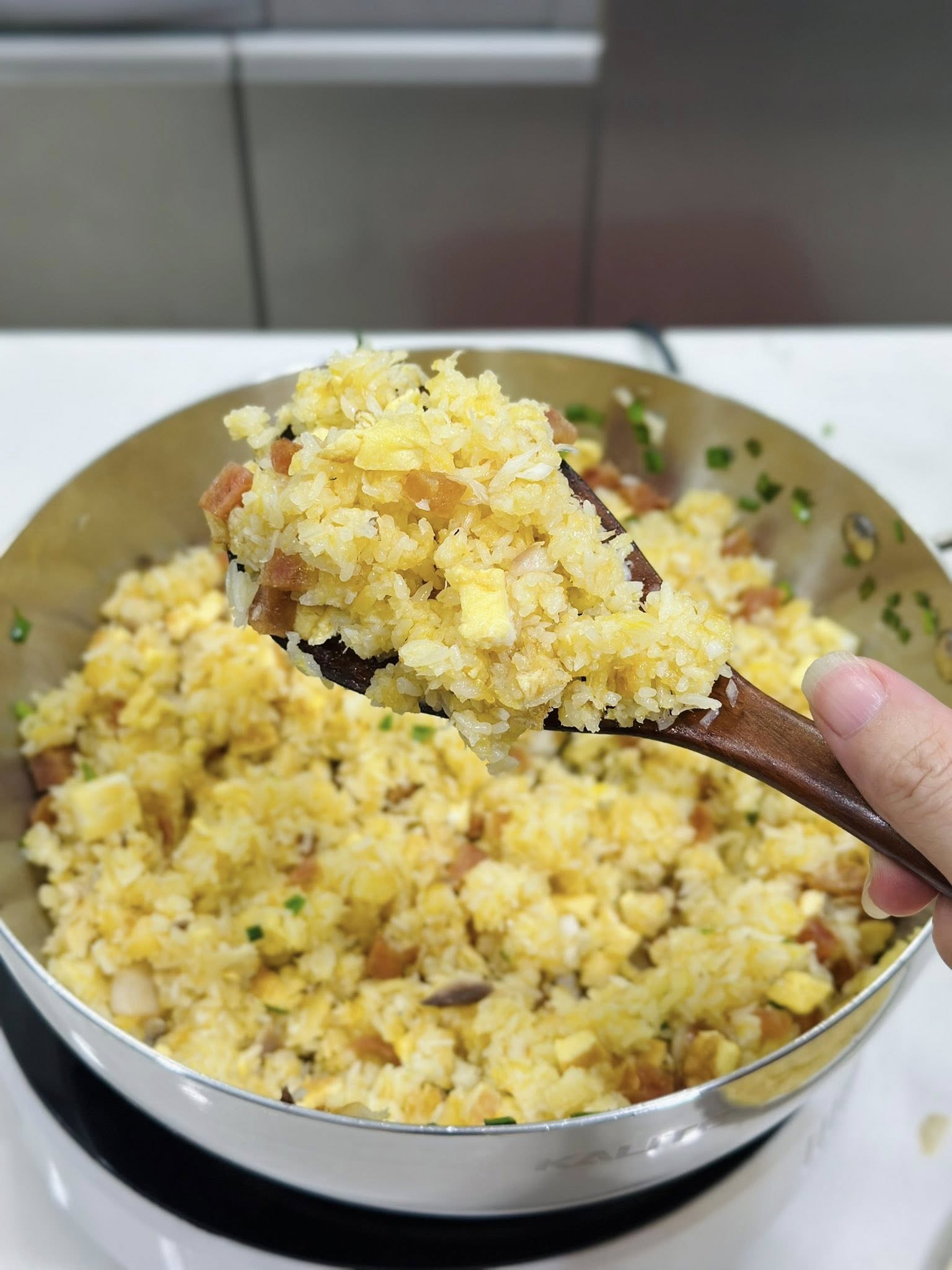 Món ngon ngày lạnh: Đừng chỉ rang thông thường, thử ngay cách làm cơm ...