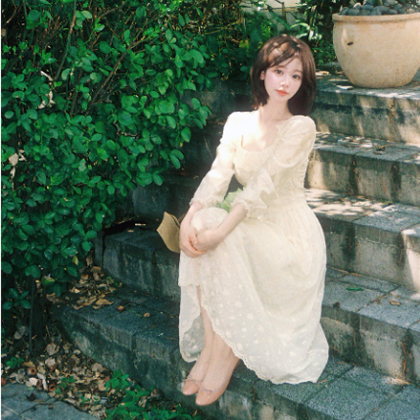 Chi tiết đôi dày bệt tinh tế trong đám cưới của 2 nàng hoa hậu họ Đỗ - Ảnh 6.