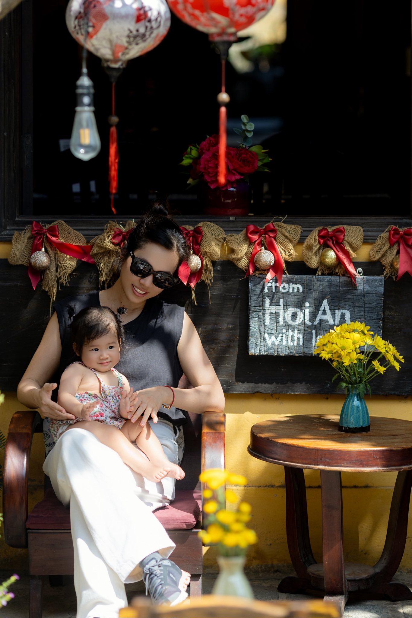 Con gái Á hậu Hoàng My gây sốt mạng trong ngày sinh nhật mẹ - Ảnh 11. Con gái Á hậu Hoàng My gây sốt mạng trong ngày sinh nhật mẹ - Ảnh 11.