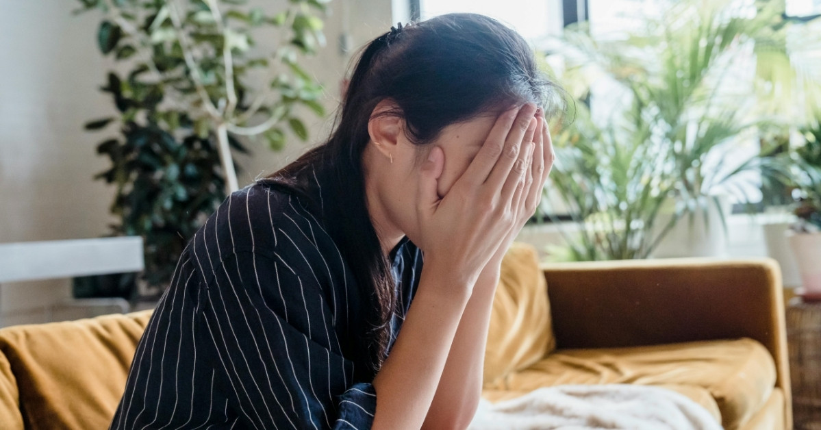 Vỡ mộng sống thử, l&uacute;c muốn từ bỏ, c&ocirc; g&aacute;i lại ph&aacute;t hiện mang thai