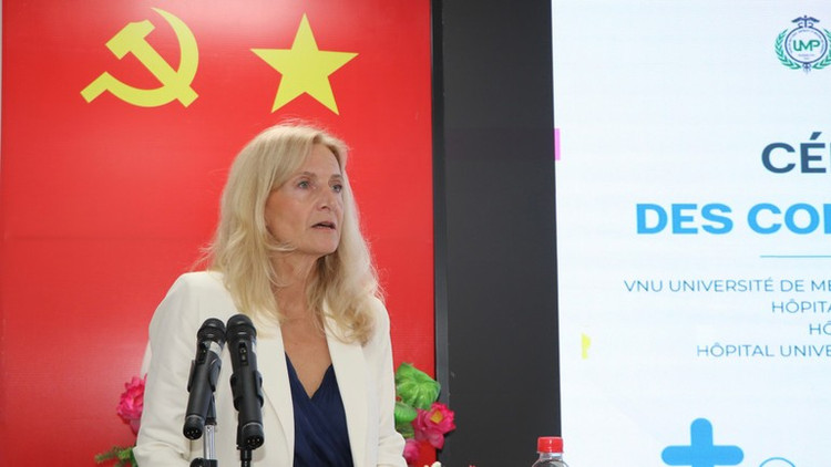 Nâng cao năng lực cho đội ngũ bác sĩ và nhân viên y tế - Ảnh 4.