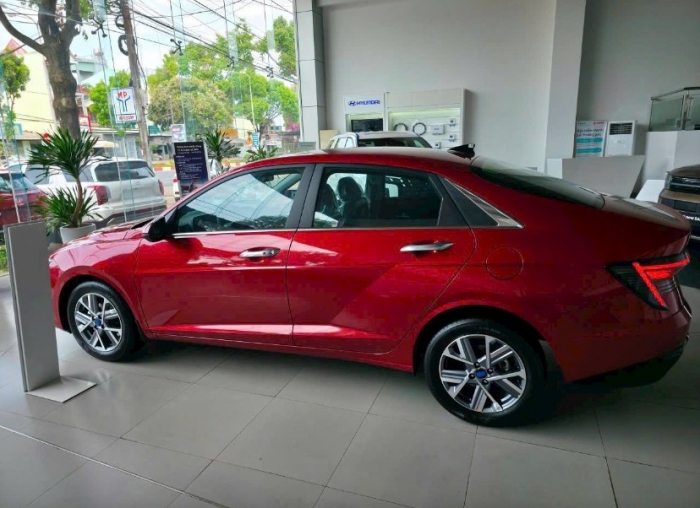Xe sedan cỡ B đang giảm giá thấp chưa từng thấy, có mẫu thấp hơn Kia Morning: Toyota Vios, Hyundai Accent rẻ bất ngờ - Ảnh 4.