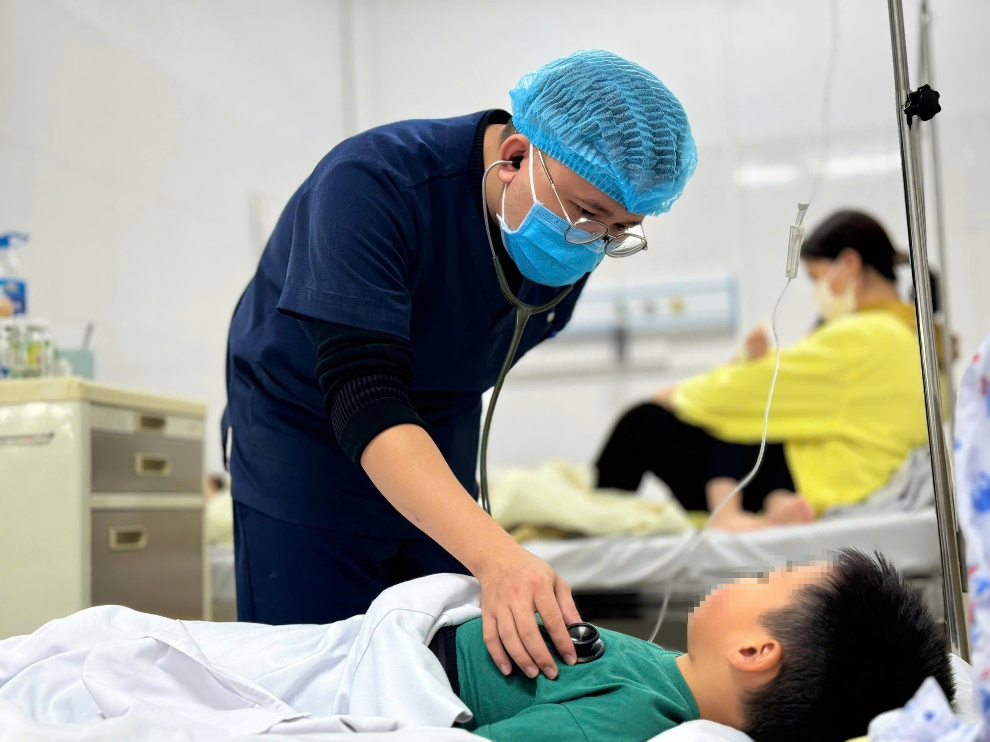 Bệnh nhân cúm A và nhiễm RSV tăng nhanh - Ảnh 1. Bệnh nhân cúm A và nhiễm RSV tăng nhanh - Ảnh 1.