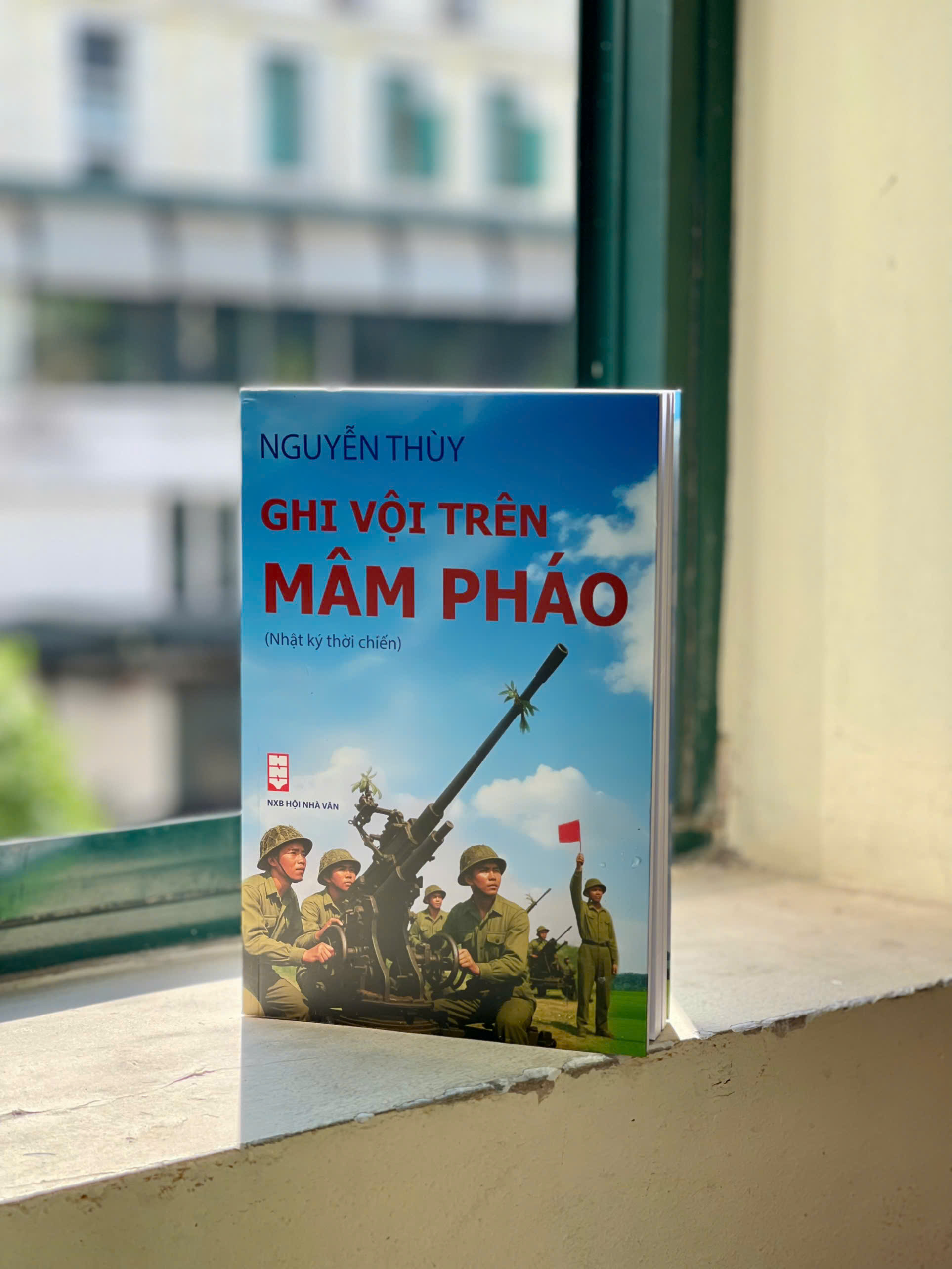Lễ trao tặng di ảnh chân dung Đại đoàn kết và Vinh quang nhà giáo Việt Nam - Ảnh 4.