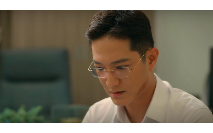 Nghiêm không thừa nhận, đổ lỗi AI tạo clip cưỡng bức