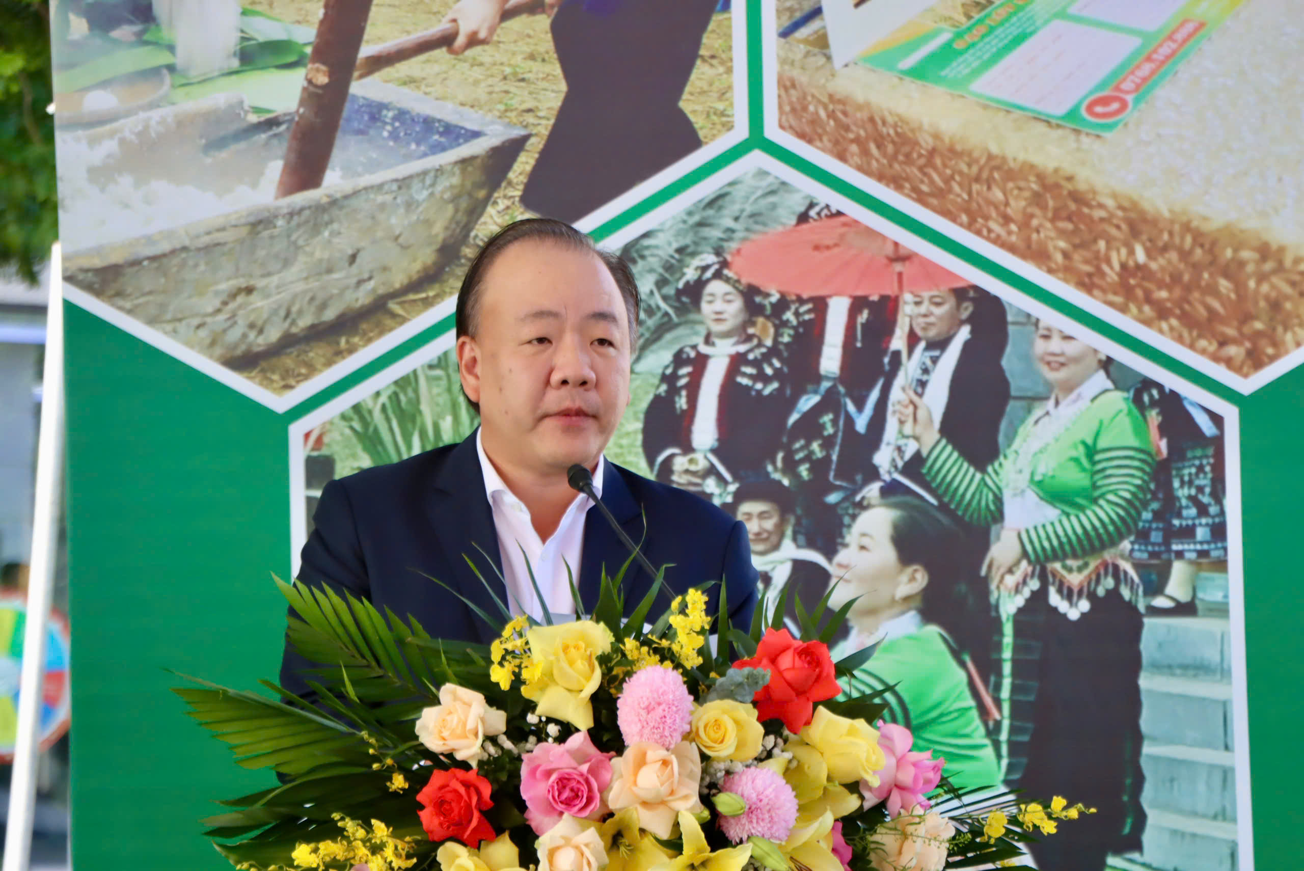 Bảo vệ người tiêu dùng trong Ngày hội sản phẩm vùng cao 2025 tại Lai Châu - Ảnh 3.