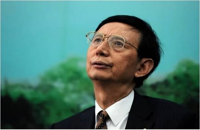 85 tuổi, tỷ phú vẫn chọn vào viện dưỡng lão sống vì một lý do khiến ai cũng suy ngẫm - Ảnh 1. 85 tuổi, tỷ phú vẫn chọn vào viện dưỡng lão sống vì một lý do khiến ai cũng suy ngẫm - Ảnh 1.