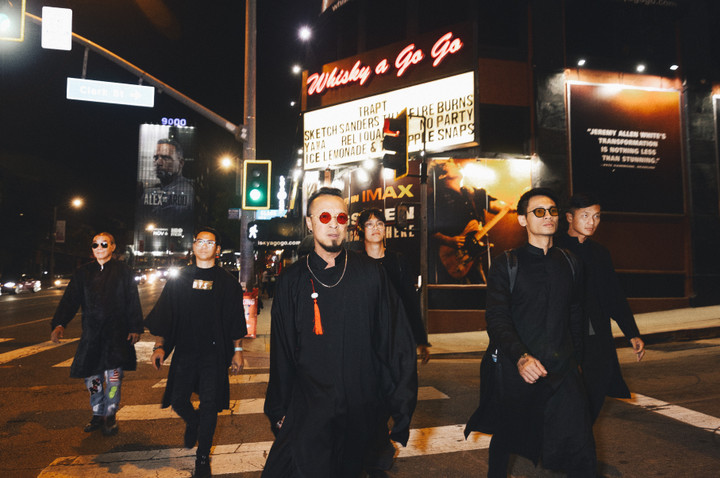 Ban nhạc rock đầu tiên của Việt Nam được biểu diễn tại Hollywood - Ảnh 1.