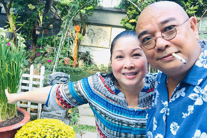 NSND Hồng Vân và Lê Tuấn Anh: Hạnh phúc bên tổ ấm tuổi U60 - Ảnh 18. NSND Hồng Vân và Lê Tuấn Anh: Hạnh phúc bên tổ ấm tuổi U60 - Ảnh 18.