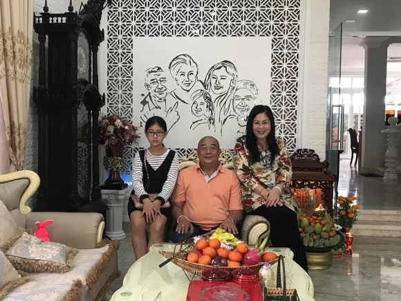 NSND Hồng Vân và Lê Tuấn Anh: Hạnh phúc bên tổ ấm tuổi U60 - Ảnh 14. NSND Hồng Vân và Lê Tuấn Anh: Hạnh phúc bên tổ ấm tuổi U60 - Ảnh 14.