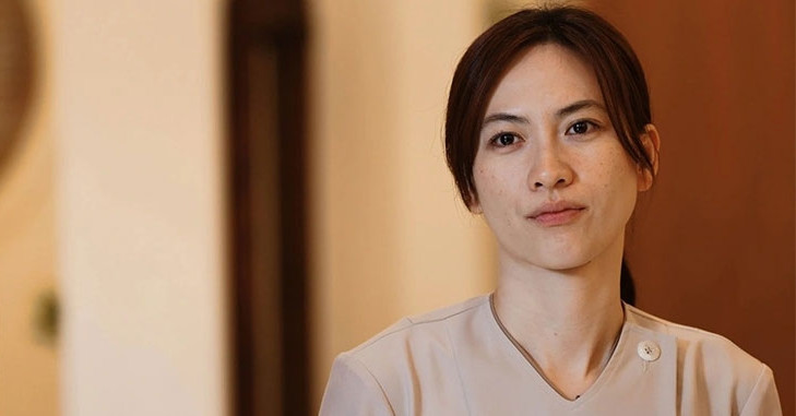 Mặt mộc gây sốc của Hoa hậu Thanh Thủy: Vẻ đẹp tự nhiên không cần trang điểm - Ảnh 1.