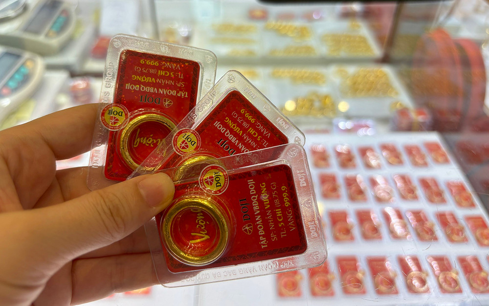 Giá vàng hôm nay 17 / 11: Cập nhật Giá vàng SJC và nhẫn BTMC , Doji - Ảnh 1. Giá vàng hôm nay 17 / 11: Cập nhật Giá vàng SJC và nhẫn BTMC , Doji - Ảnh 1.