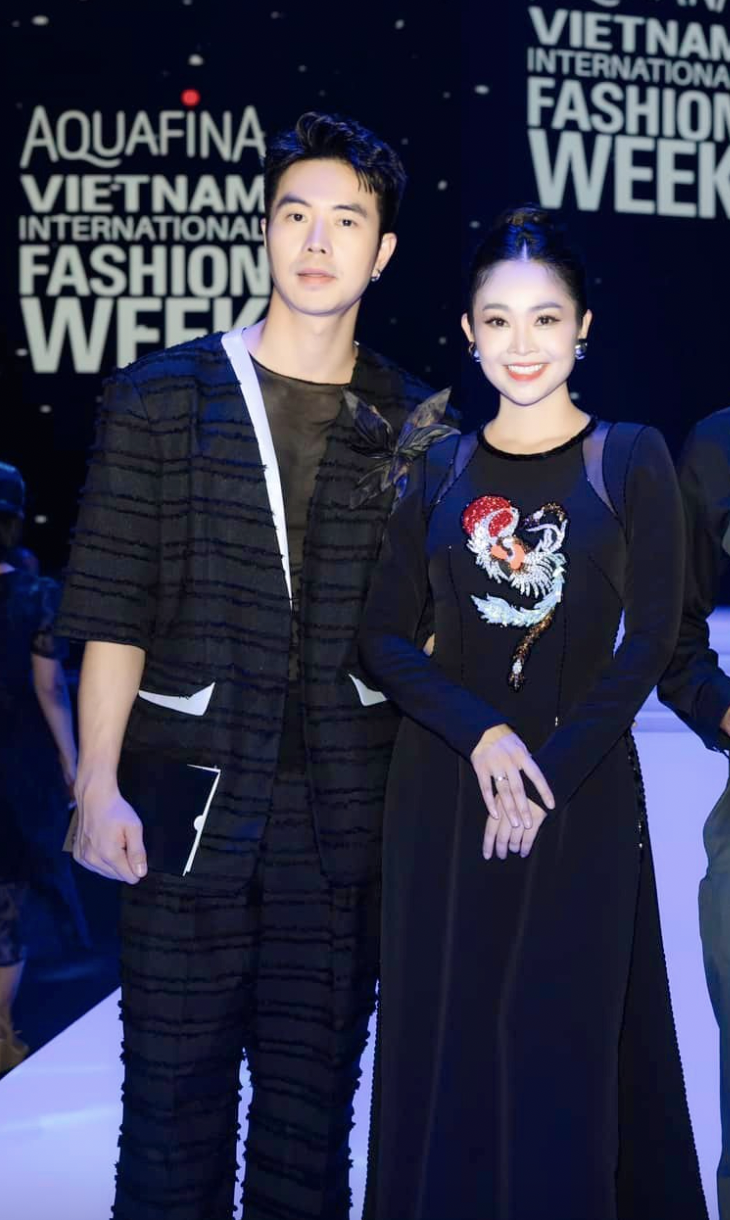 MC Thùy Linh lộ diện xinh đẹp trong thai kỳ, sắc vóc khiến fan xuýt xoa - Ảnh 8. MC Thùy Linh lộ diện xinh đẹp trong thai kỳ, sắc vóc khiến fan xuýt xoa - Ảnh 8.