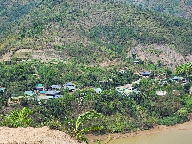 Thủ đoạn lừa bán phụ nữ Mông sang Trung Quốc: Cảnh báo nguy cơ tiềm ẩn - Ảnh 2. Thủ đoạn lừa bán phụ nữ Mông sang Trung Quốc: Cảnh báo nguy cơ tiềm ẩn - Ảnh 2.