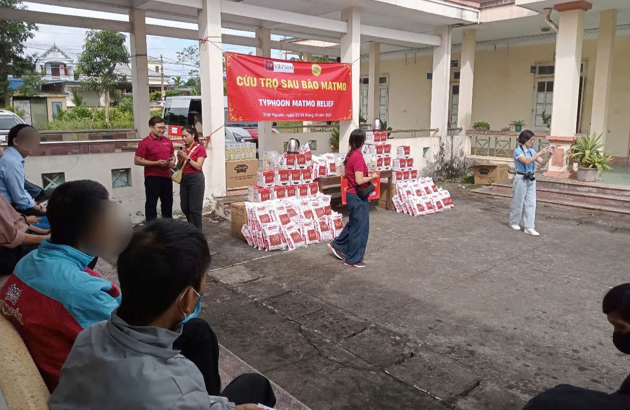 Chiến thắng HIV: Người trở về từ 'cửa tử' và sứ mệnh truyền cảm hứng sống đẹp - Ảnh 7. Chiến thắng HIV: Người trở về từ 'cửa tử' và sứ mệnh truyền cảm hứng sống đẹp - Ảnh 7.