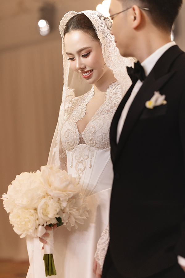 Đám cưới Á hậu Đặng Hoàng Tâm Như và chồng doanh nhân hơn - Ảnh 8. Đám cưới Á hậu Đặng Hoàng Tâm Như và chồng doanh nhân hơn - Ảnh 8.