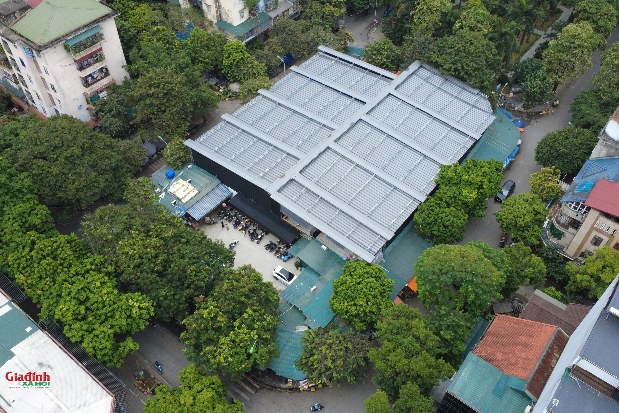 Hà Nội: Phường Yên Hòa ra 'tối hậu thư', yêu cầu xử lý nghiêm vi phạm tại ô đất C2 - Ảnh 1. Hà Nội: Phường Yên Hòa ra 'tối hậu thư', yêu cầu xử lý nghiêm vi phạm tại ô đất C2 - Ảnh 1.