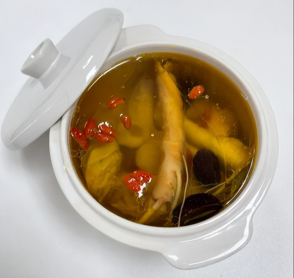 Đông hanh hao, cúm rình rập: 4 món nấu siêu đơn giản giúp tăng miễn dịch tự nhiên cho cả nhà- Ảnh 3. Đông hanh hao, cúm rình rập: 4 món nấu siêu đơn giản giúp tăng miễn dịch tự nhiên cho cả nhà- Ảnh 3.