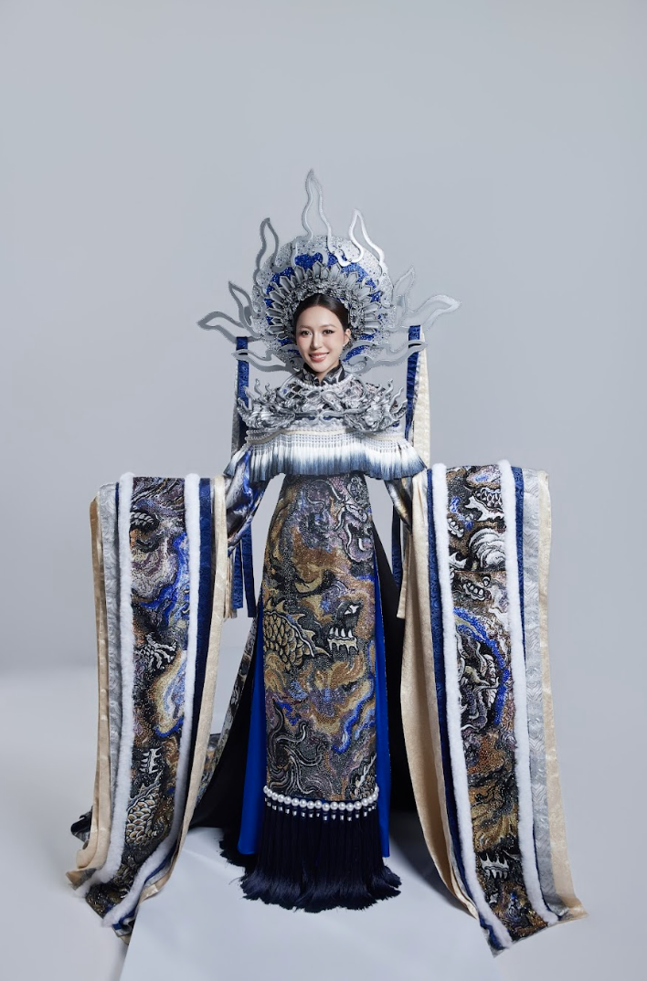 Kiều Duy gây tiếc nuối với trang phục dân tộc tại Miss International 2025 - Ảnh 4. Kiều Duy gây tiếc nuối với trang phục dân tộc tại Miss International 2025 - Ảnh 4.