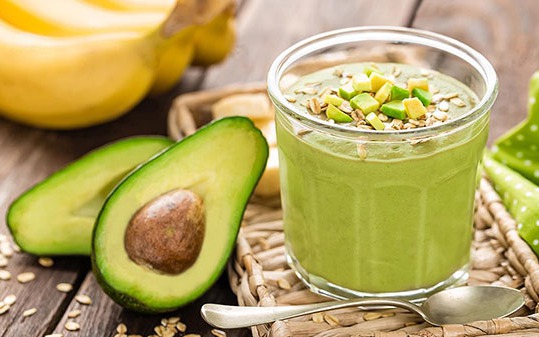 5 thực phẩm người trung niên nên ăn thường xuyên để tăng miễn dịch, chậm lão hóa - Ảnh 1.