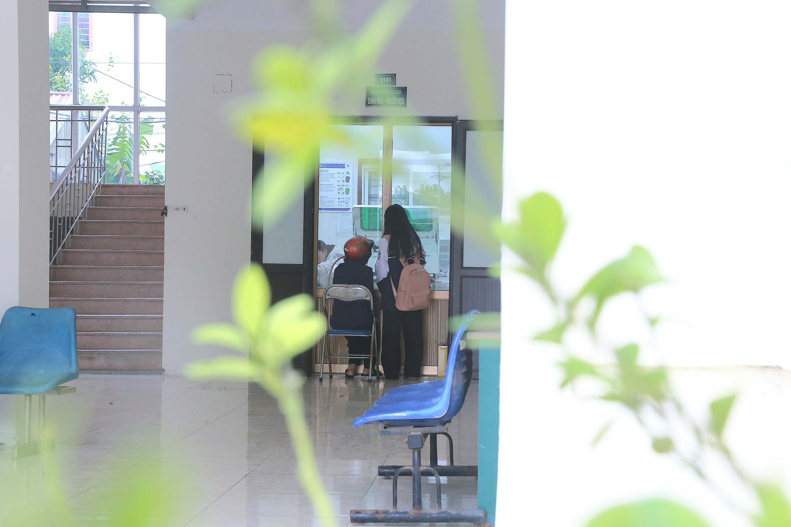 Hành trình thầm lặng của những người giữ lửa cho bệnh nhân HIV - Ảnh 6.