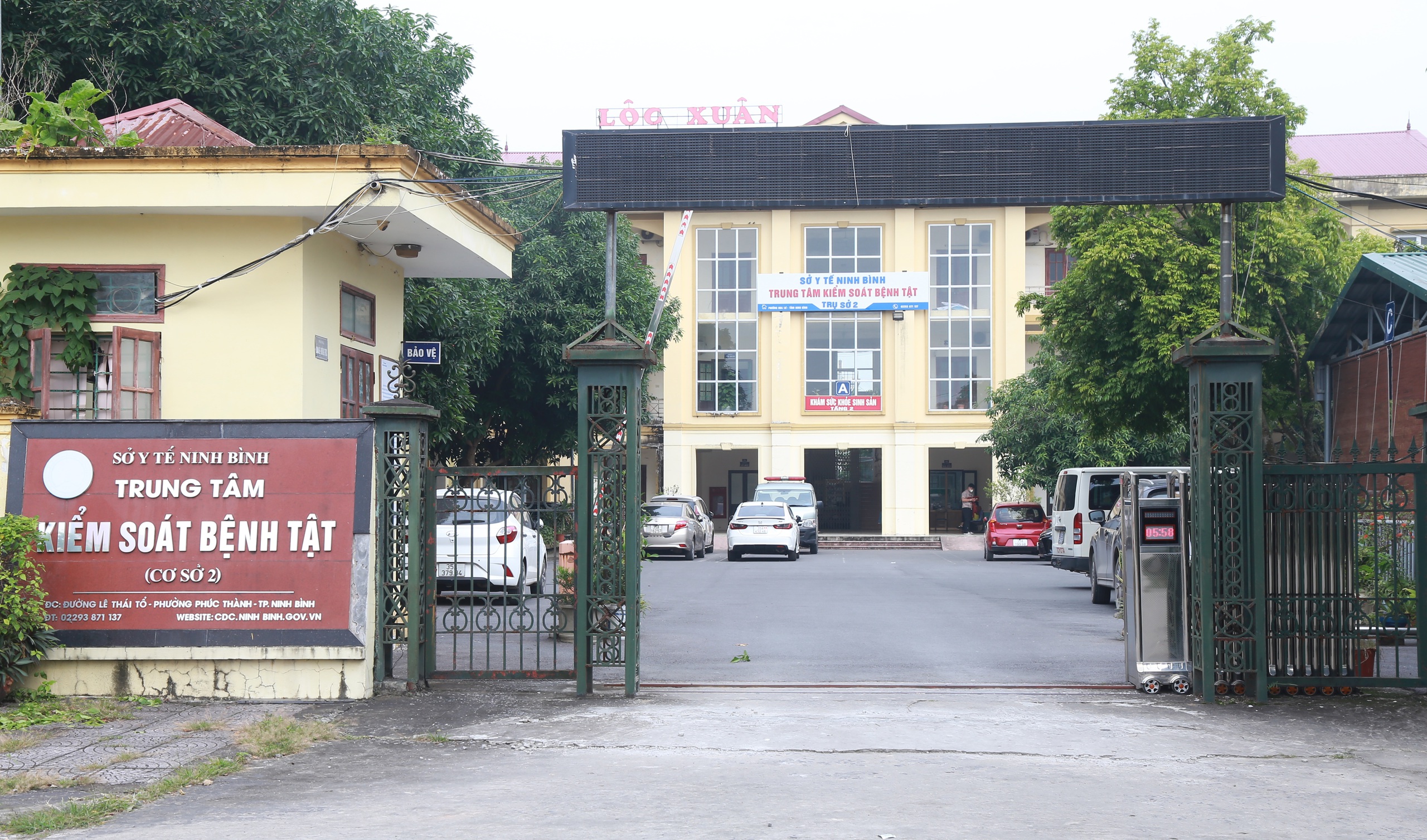 Hành trình thầm lặng của những người giữ lửa cho bệnh nhân HIV - Ảnh 1.