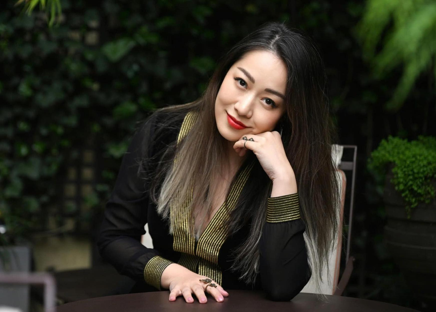 4 hoa hậu của Việt Nam gây mê lòng người nhờ ‘khuôn trăng đầy đặn’ là ai? - Ảnh 4.