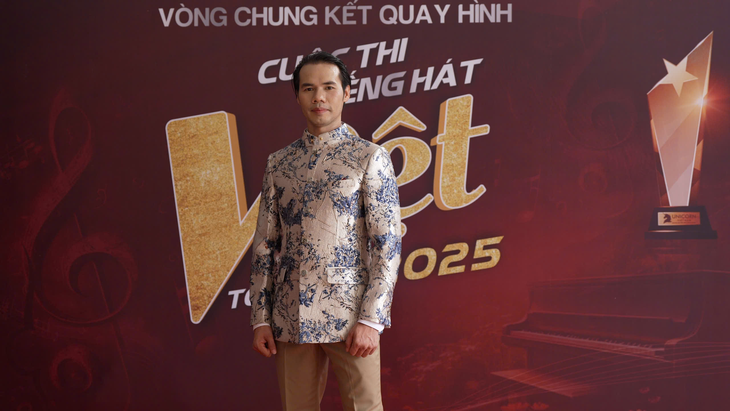 Nam Giám đốc lọt Chung kết Tiếng hát Việt toàn cầu 2025: Hóa ra từng ẵm giải Quán quân một cuộc thi âm nhạc! - Ảnh 4. Nam Giám đốc lọt Chung kết Tiếng hát Việt toàn cầu 2025: Hóa ra từng ẵm giải Quán quân một cuộc thi âm nhạc! - Ảnh 4.