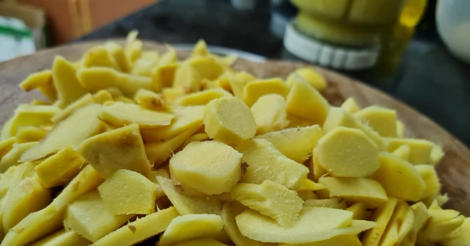 Nước gừng được ví như 'thần dược tự nhiên': Mùa lạnh phòng bệnh cực tốt, có giá rẻ bất ngờ ở chợ Việt - Ảnh 4.