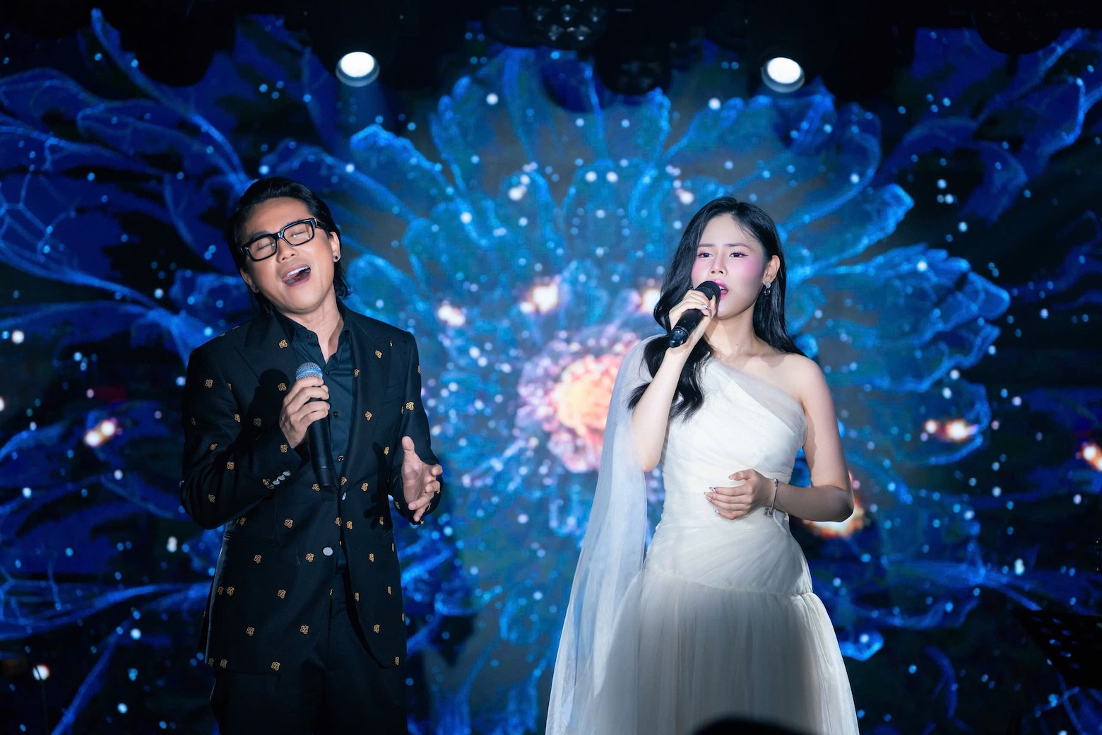 Tú Dưa tuổi U50: Đàn ông lứa tuổi trung niên là giai đoạn đẹp, sung sức - Ảnh 5.