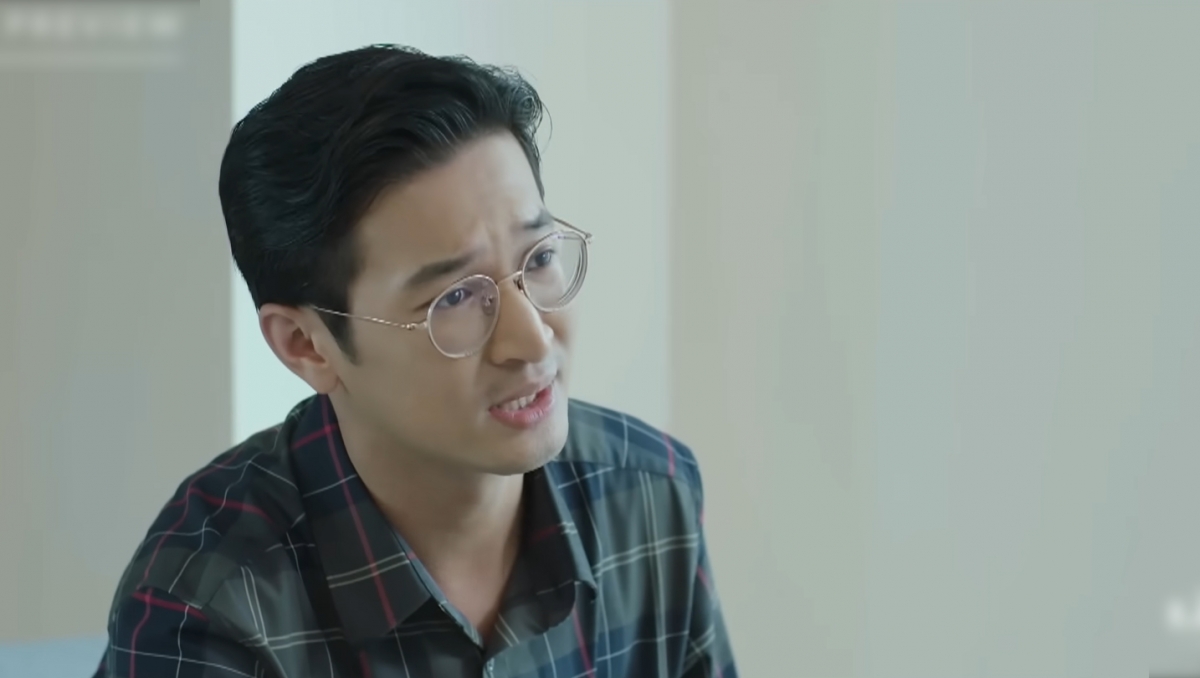 Phó viện trưởng Hồng Thu phát hiện thẻ đen bí ẩn trong ngăn kéo của chồng - Ảnh 3.