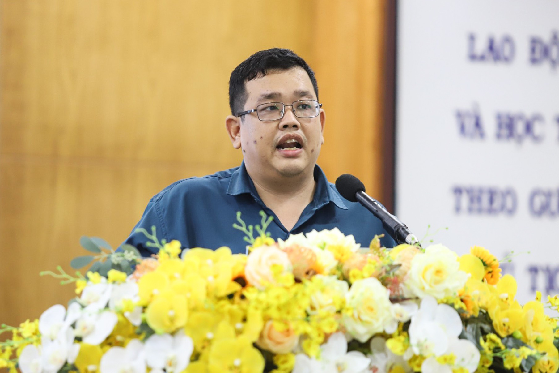 Chân dung những người thầy đặc biệt của ngành GD-ĐT TPHCM - Ảnh 2. Chân dung những người thầy đặc biệt của ngành GD-ĐT TPHCM - Ảnh 2.