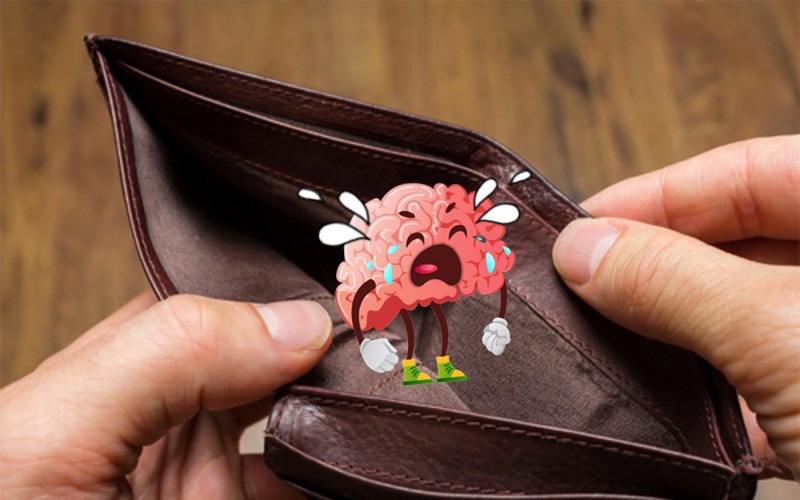 Sự thật đáng sợ: 8 thói quen khiến lương chưa đến tài khoản đã "bay màu"