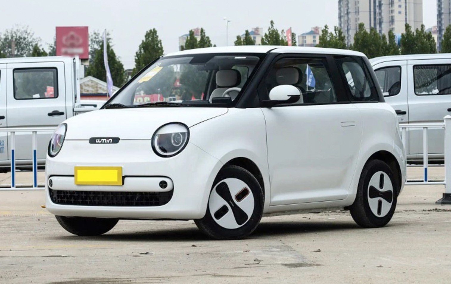 Xe ô tô giá 184 triệu đồng: Lumin Treasure Edition đầy hấp dẫn tại Trung Quốc - Ảnh 3. Xe ô tô giá 184 triệu đồng: Lumin Treasure Edition đầy hấp dẫn tại Trung Quốc - Ảnh 3.