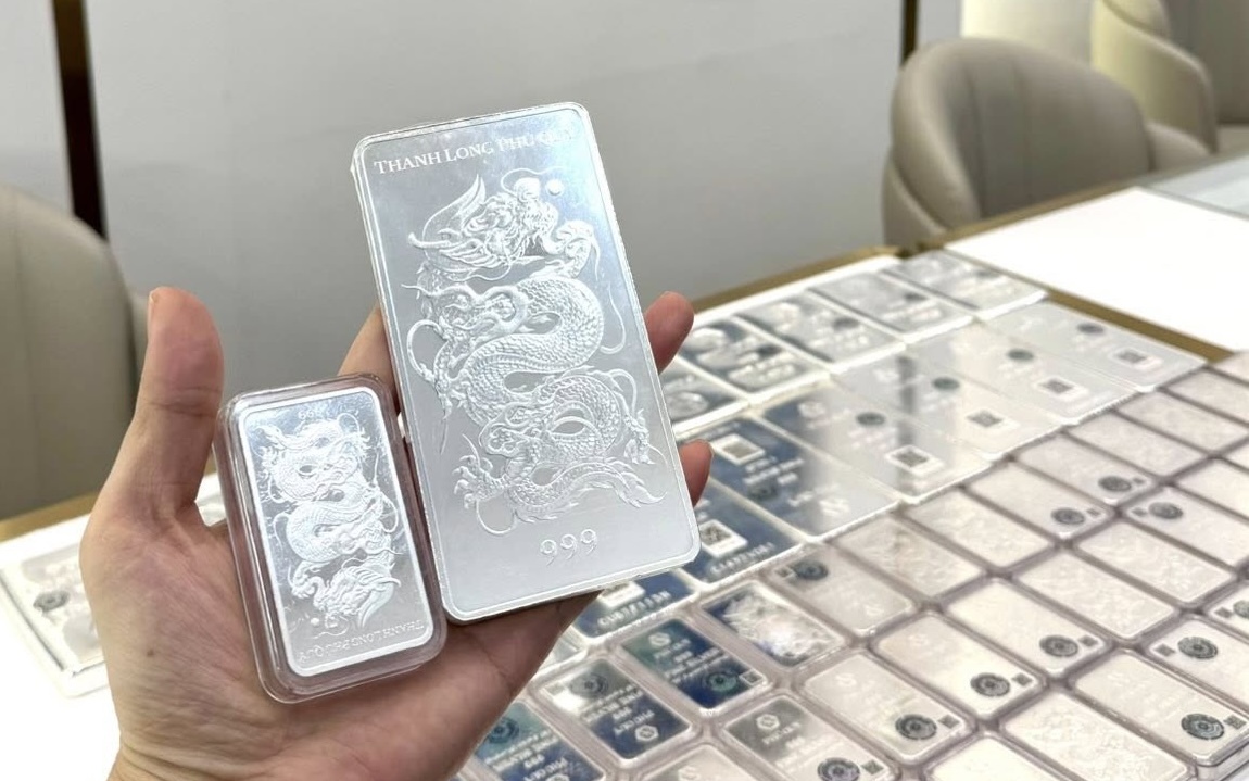 Giá bạc hôm nay (20/11): Thị trường trong nước có xu hướng giảm nhẹ, giao dịch ở vùng 54 triệu đồng/kg