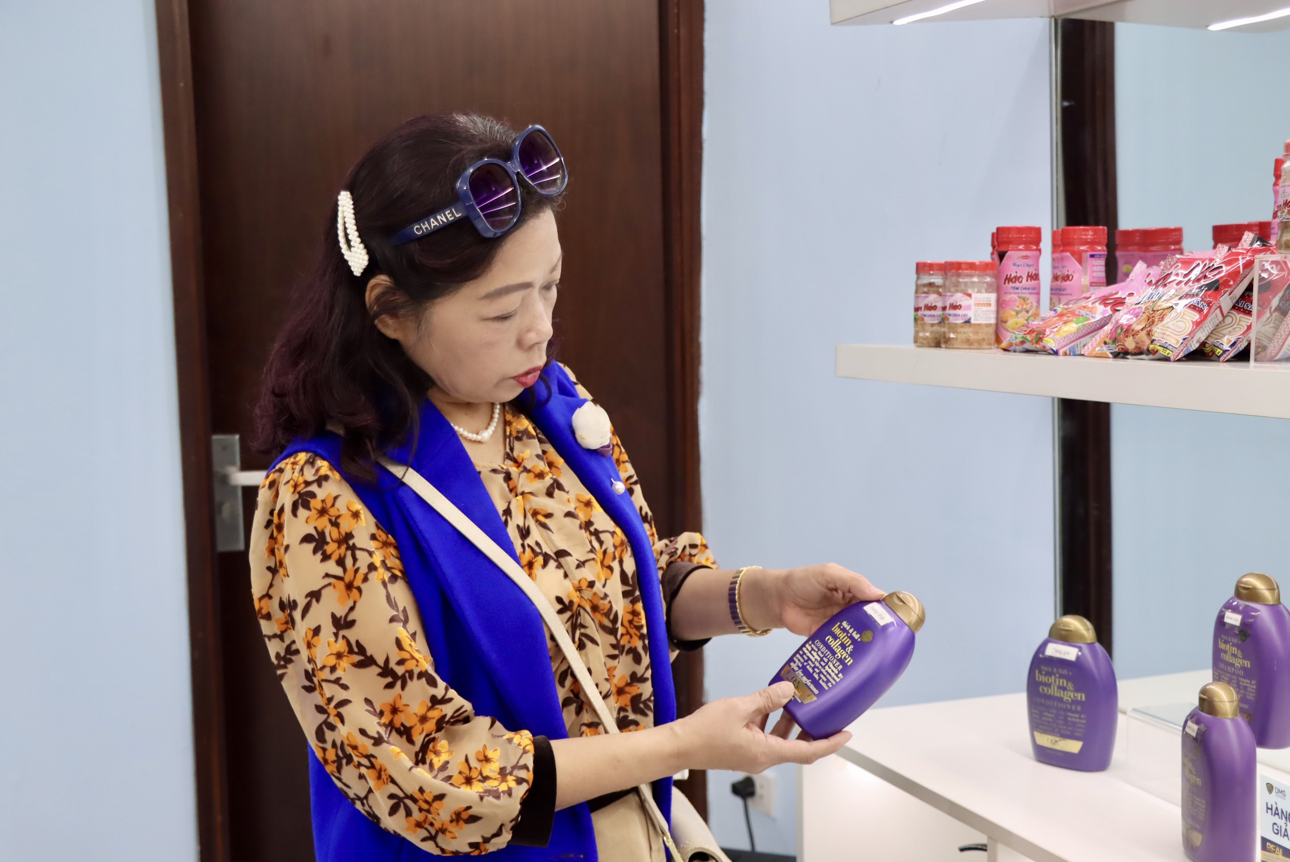 Cận cảnh mỹ phẩm Nhật Bản giả tinh vi và cách bảo vệ người tiêu dùng - Ảnh 10.