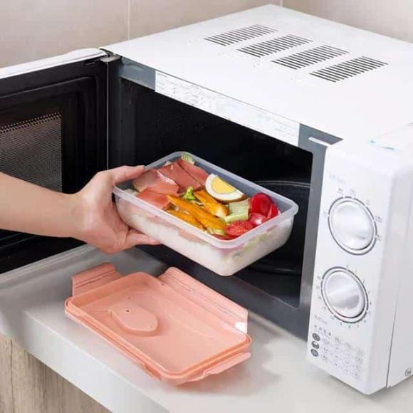 Thức ăn nhiễm đầy hạt vi nhựa chỉ vì thói quen này trong căn bếp của người Việt - Ảnh 1. Thức ăn nhiễm đầy hạt vi nhựa chỉ vì thói quen này trong căn bếp của người Việt - Ảnh 1.