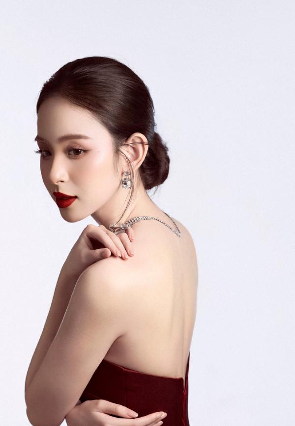 Mỹ nhân quê Ninh Bình vừa làm đám cưới với chồng thiếu gia khoe nhan sắc mừng sinh nhật - Ảnh 6.