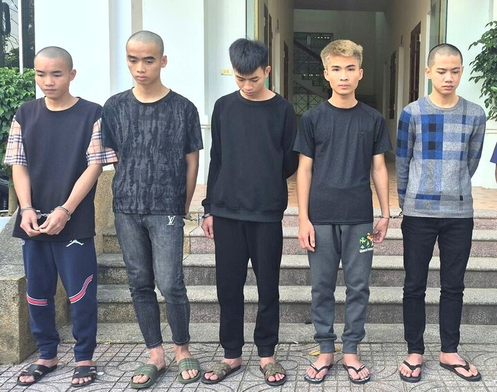 Bắt nhóm thanh niên gây ra 13 vụ trộm cắp xe máy - Ảnh 1.