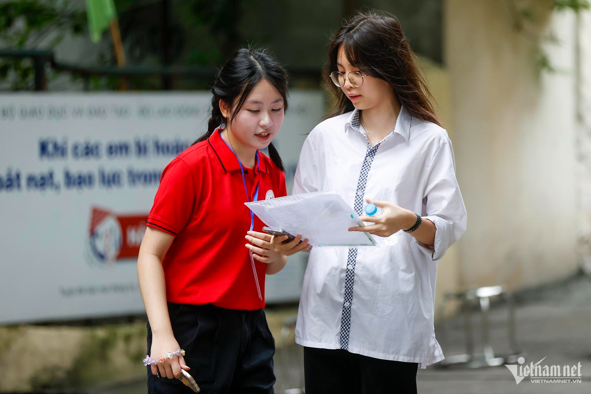 Sở GD-ĐT Hà Nội lý giải dự kiến lùi lịch thi lớp 10 năm 2026 - Ảnh 1.