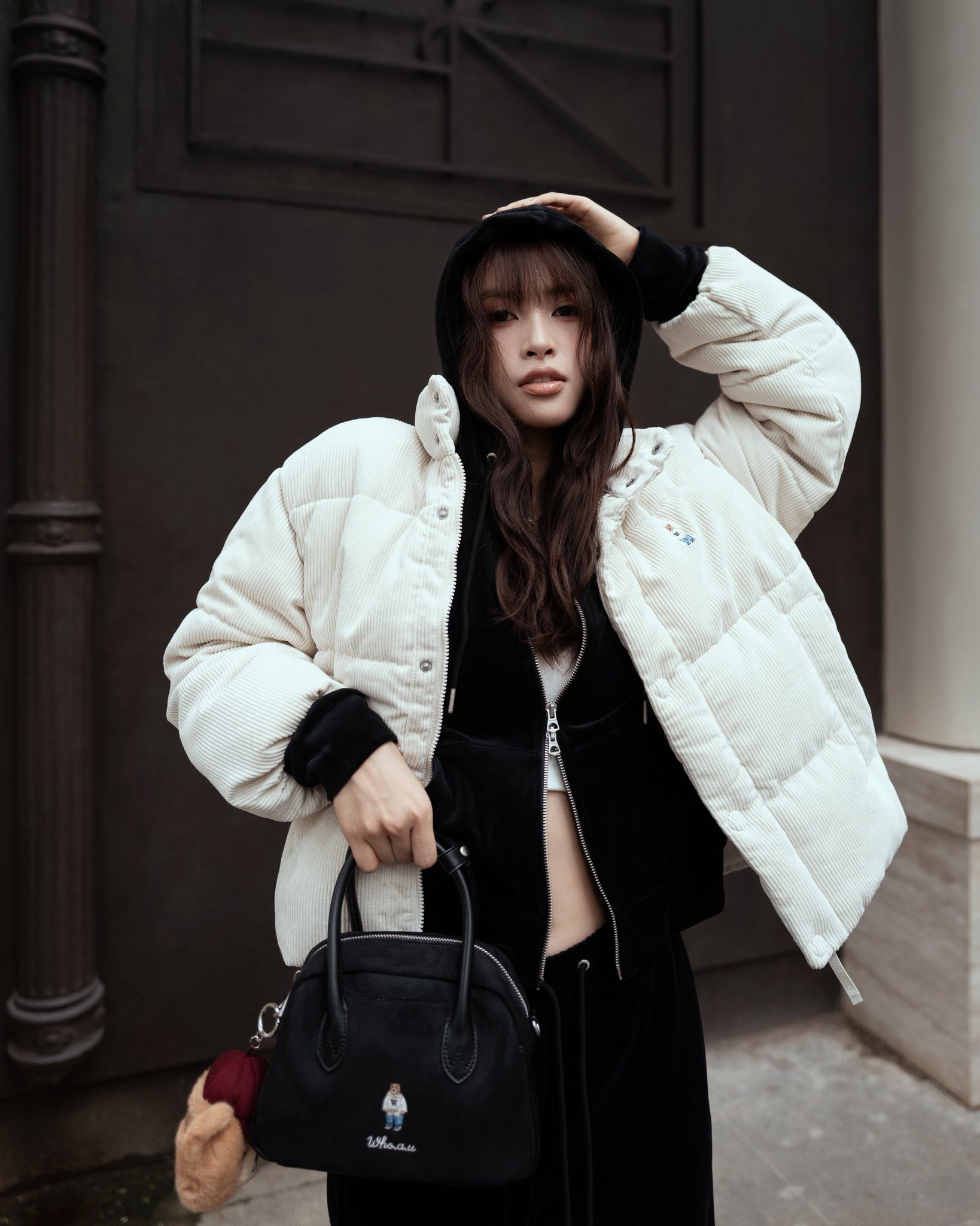 Trần Tiểu Vy hóa ' cô bé mùa đông ' gây sốt trong làng thời trang việt nam - Ảnh 5.