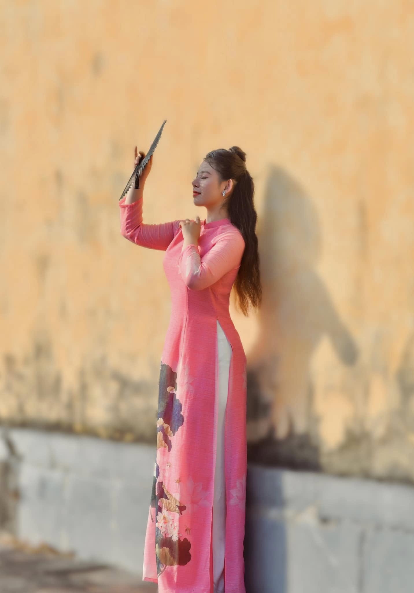 Con gái Thanh Thanh Hiền 21 tuổi có nhan sắc nữ tính  - Ảnh 11.