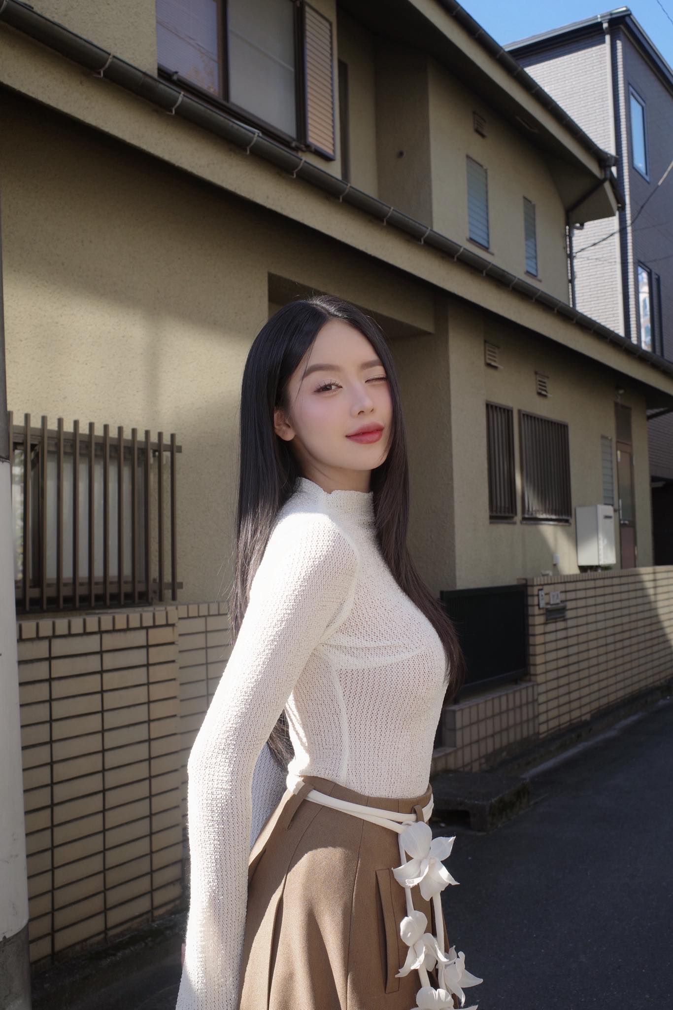 Hoa hậu thanh thủy tỏa sáng trên đường phố Nhật Bản với bí quyết làm đẹp đặc biệt - Ảnh 6.