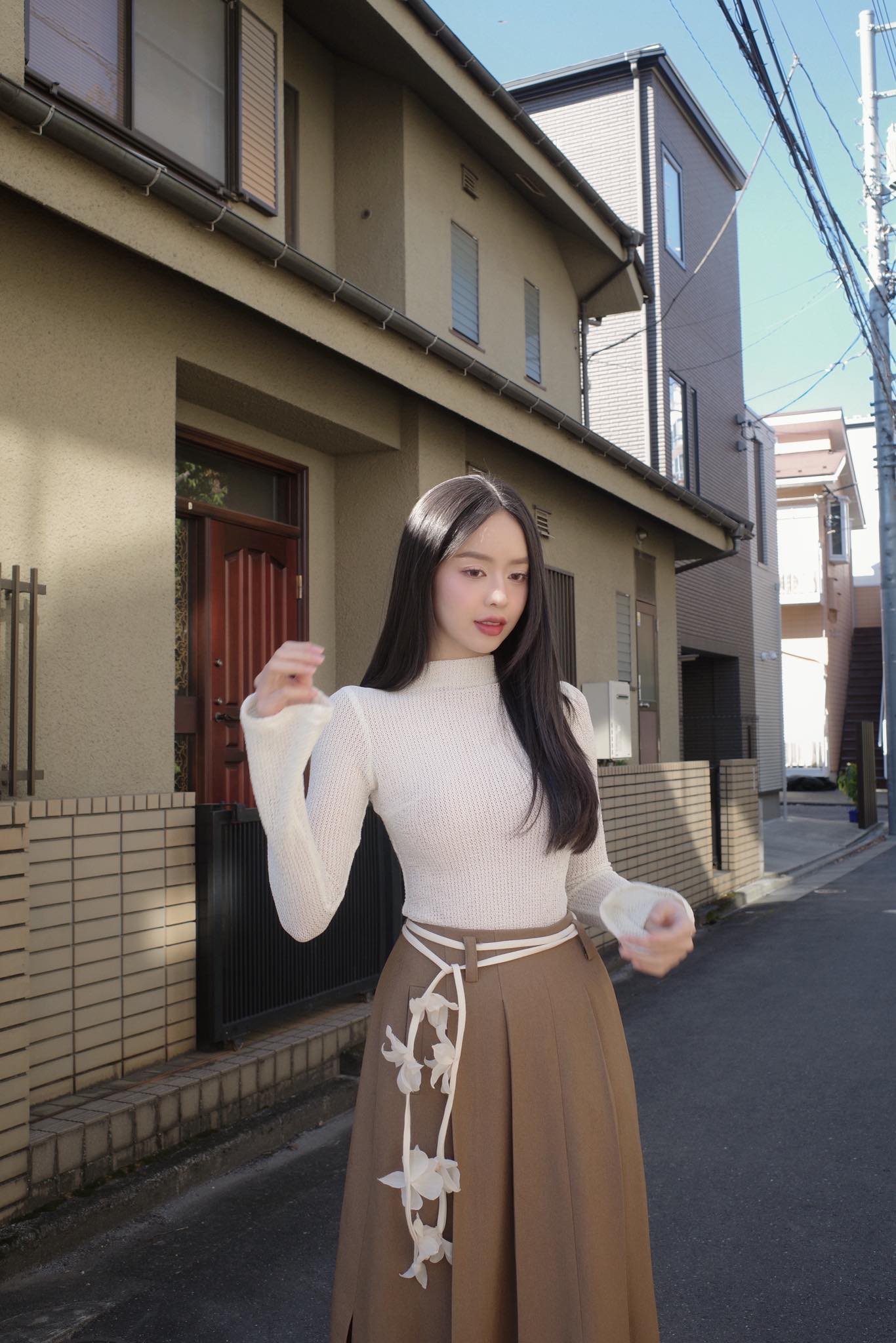 Hoa hậu thanh thủy tỏa sáng trên đường phố Nhật Bản với bí quyết làm đẹp đặc biệt - Ảnh 7.