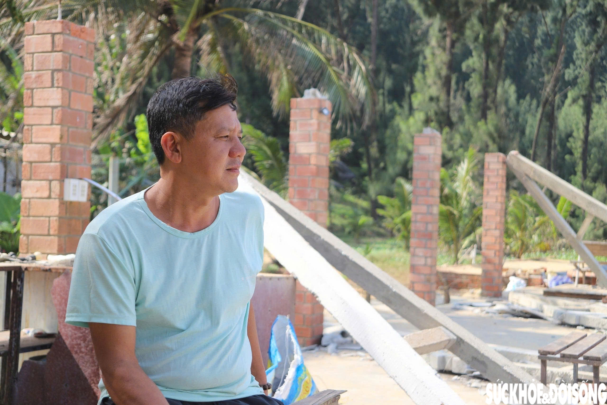 Bãi biển Hàm Rồng tan hoang sau các đợt mưa bão- Ảnh 6.