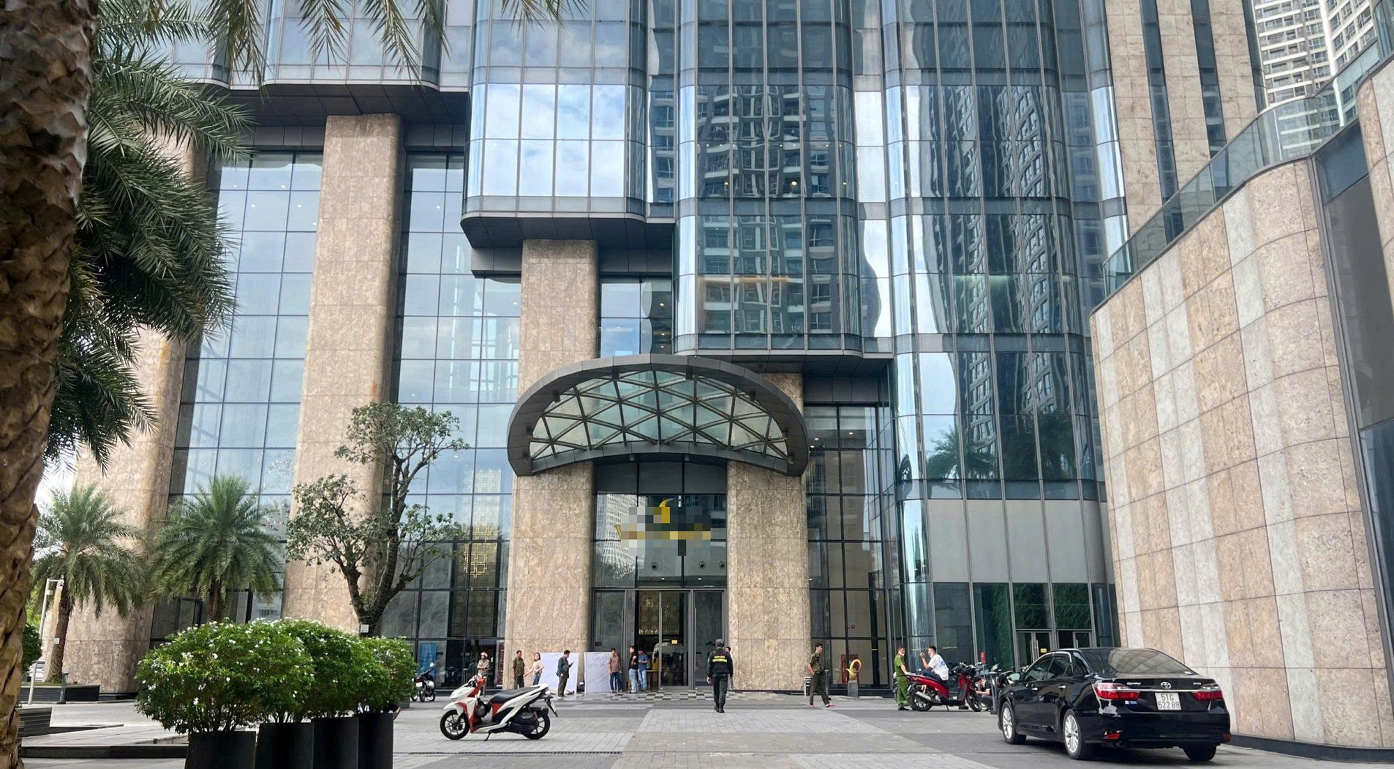 Điều tra vụ thi thể bị giấu trong túi ở chung cư cao cấp tại TPHCM- Ảnh 1.