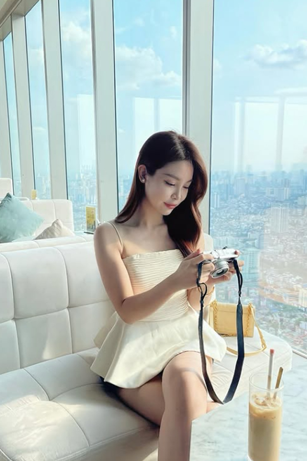 Cận gương mặt xinh đẹp của em gái Đỗ Mỹ Linh - Ảnh 3.