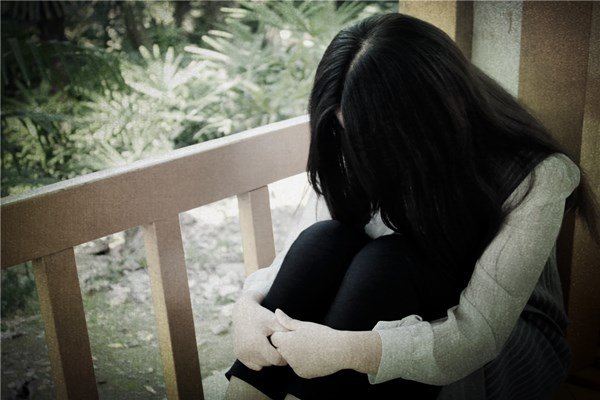 Sau 50 tuổi bỗng đau khắp người: Đừng vội đổ cho &quot;tuổi già&quot;, bác sĩ chỉ ra 5 nguyên nhân đáng lo mà nhiều người bỏ qua - Ảnh 4.