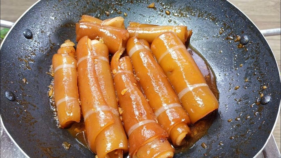 Bì lợn có tốt không? Tác dụng và những món ngon từ bì lợn - Ảnh 14. Bì lợn có tốt không? Tác dụng và những món ngon từ bì lợn - Ảnh 14.