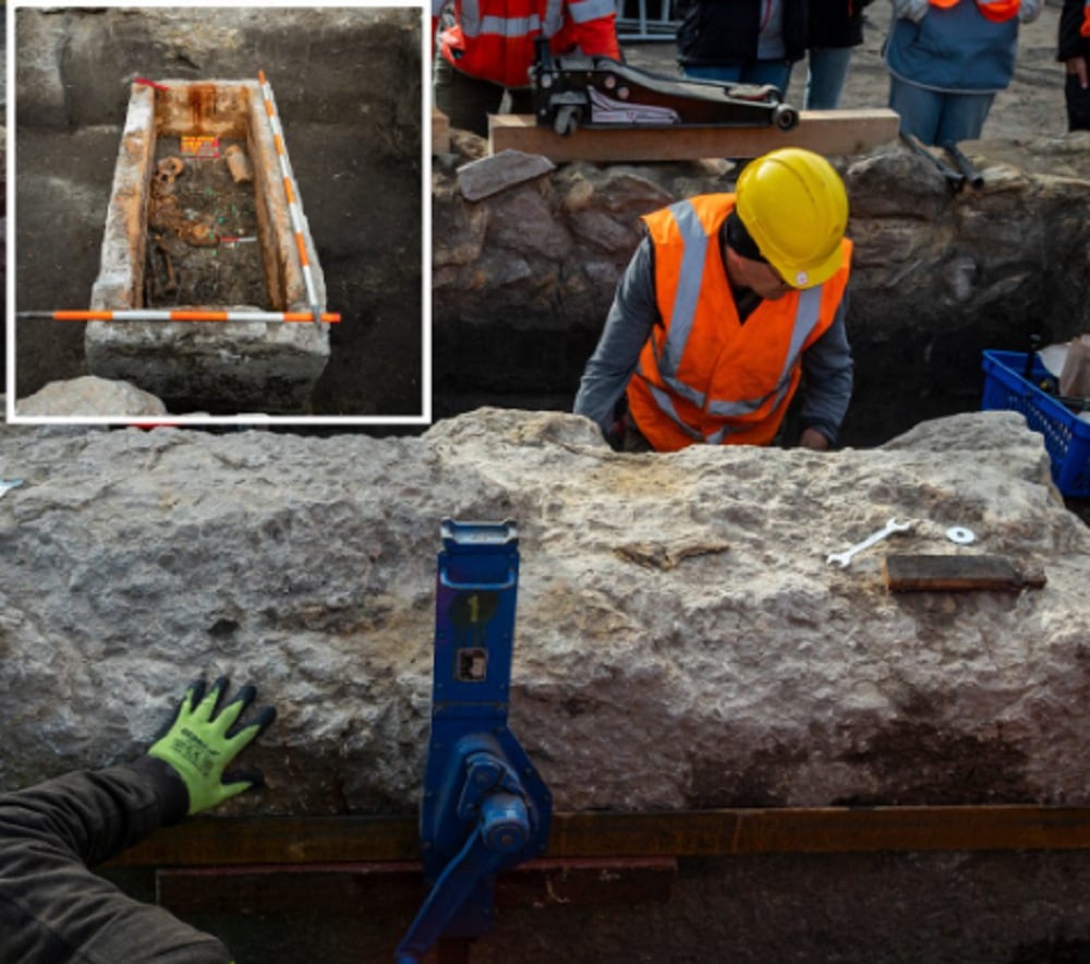 Mở cỗ quan t&agrave;i c&ograve;n nguy&ecirc;n vẹn sau 1.700 năm, chuy&ecirc;n gia sốc khi nh&igrave;n v&agrave;o b&ecirc;n trong - Ảnh 1.